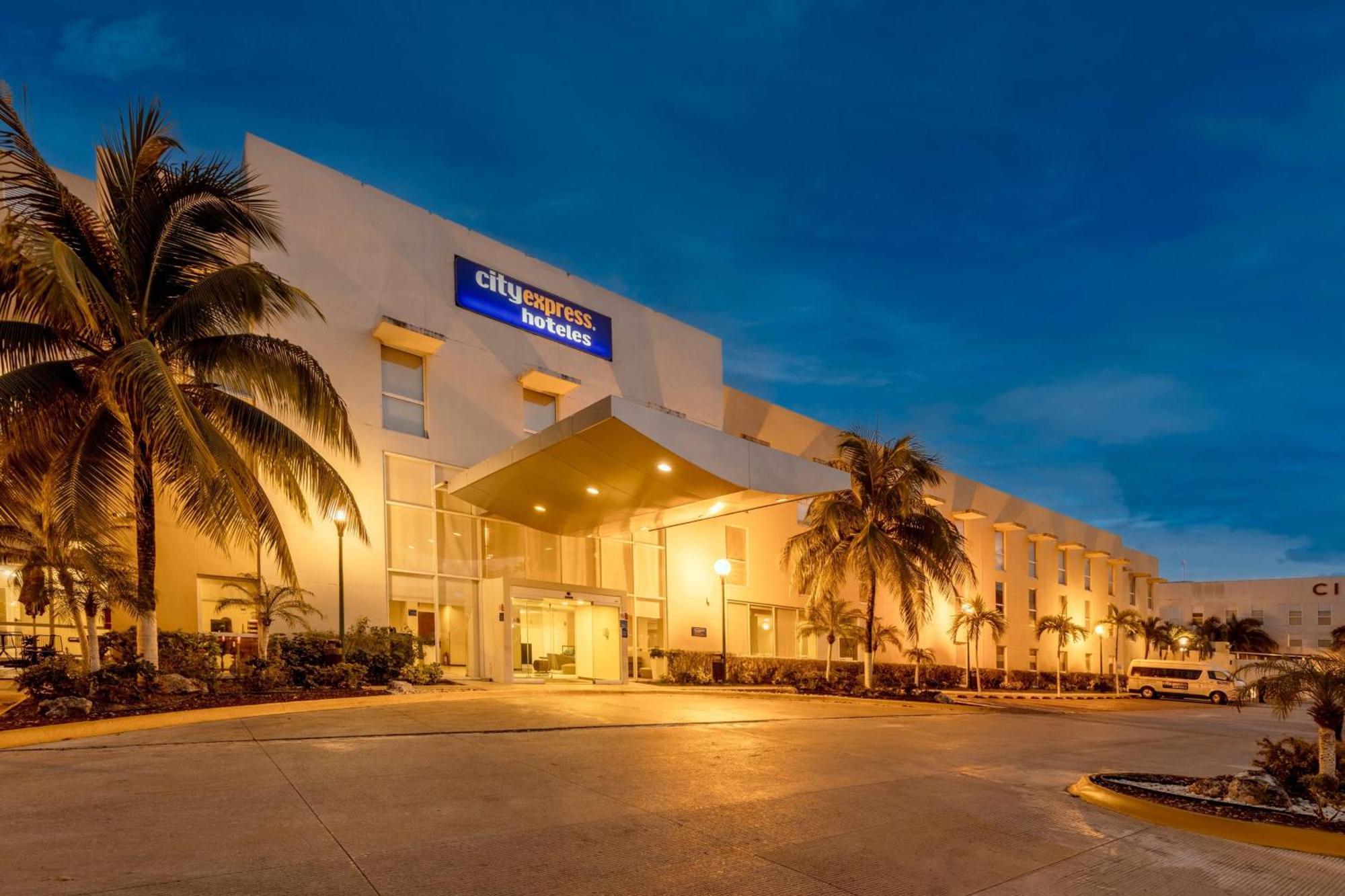 City Express By Marriott Playa Del Carmen Exterior foto